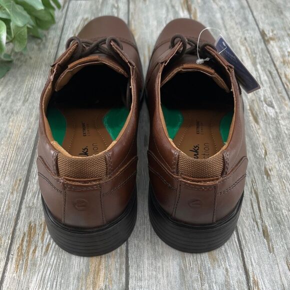 Men’s Clarks Clarkslite Low Oxford Dress Shoes Size 9